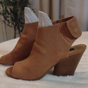 Made In Italy Soft Genuine Leather Tan 3 Inch Heel Bootie Steven EU 37 US 6.5-7